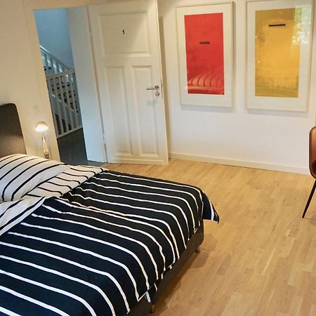 Privatzimmer Schoenfelder Dusseldorf Ngoại thất bức ảnh