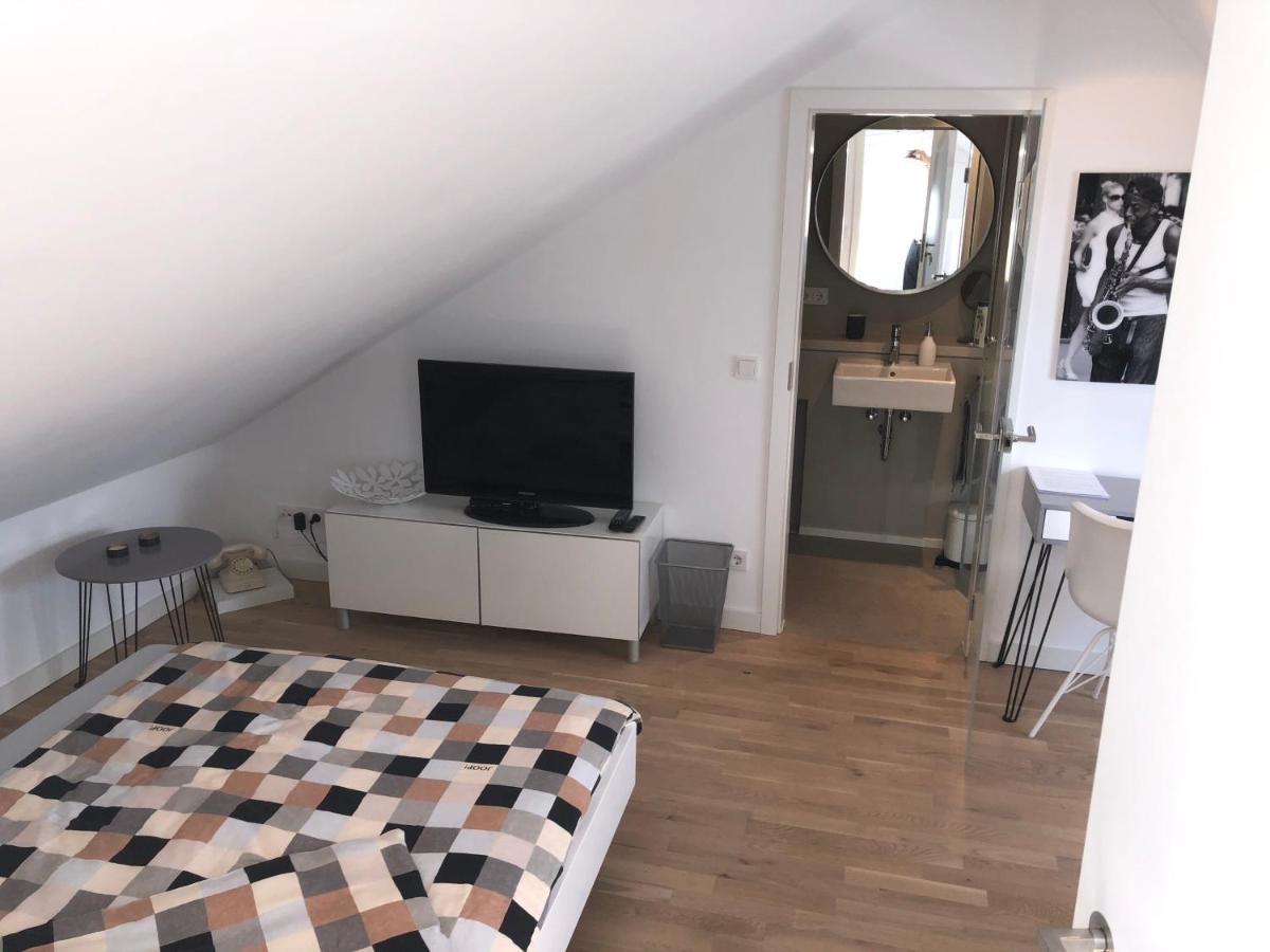 Privatzimmer Schoenfelder Dusseldorf Ngoại thất bức ảnh