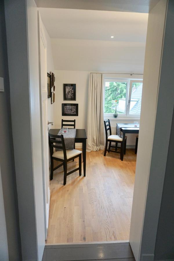 Privatzimmer Schoenfelder Dusseldorf Ngoại thất bức ảnh