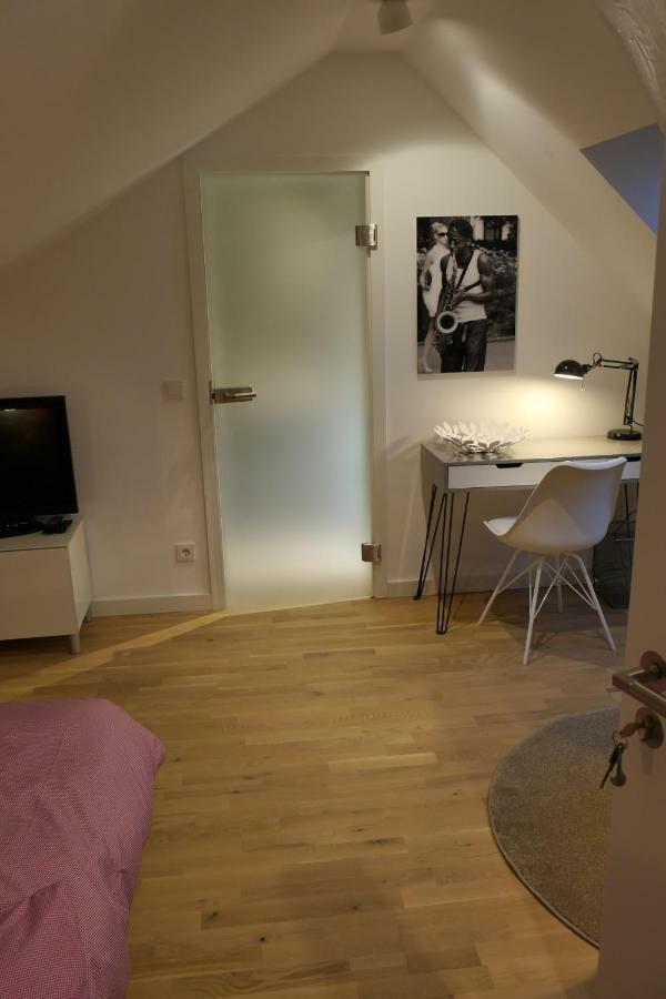 Privatzimmer Schoenfelder Dusseldorf Ngoại thất bức ảnh